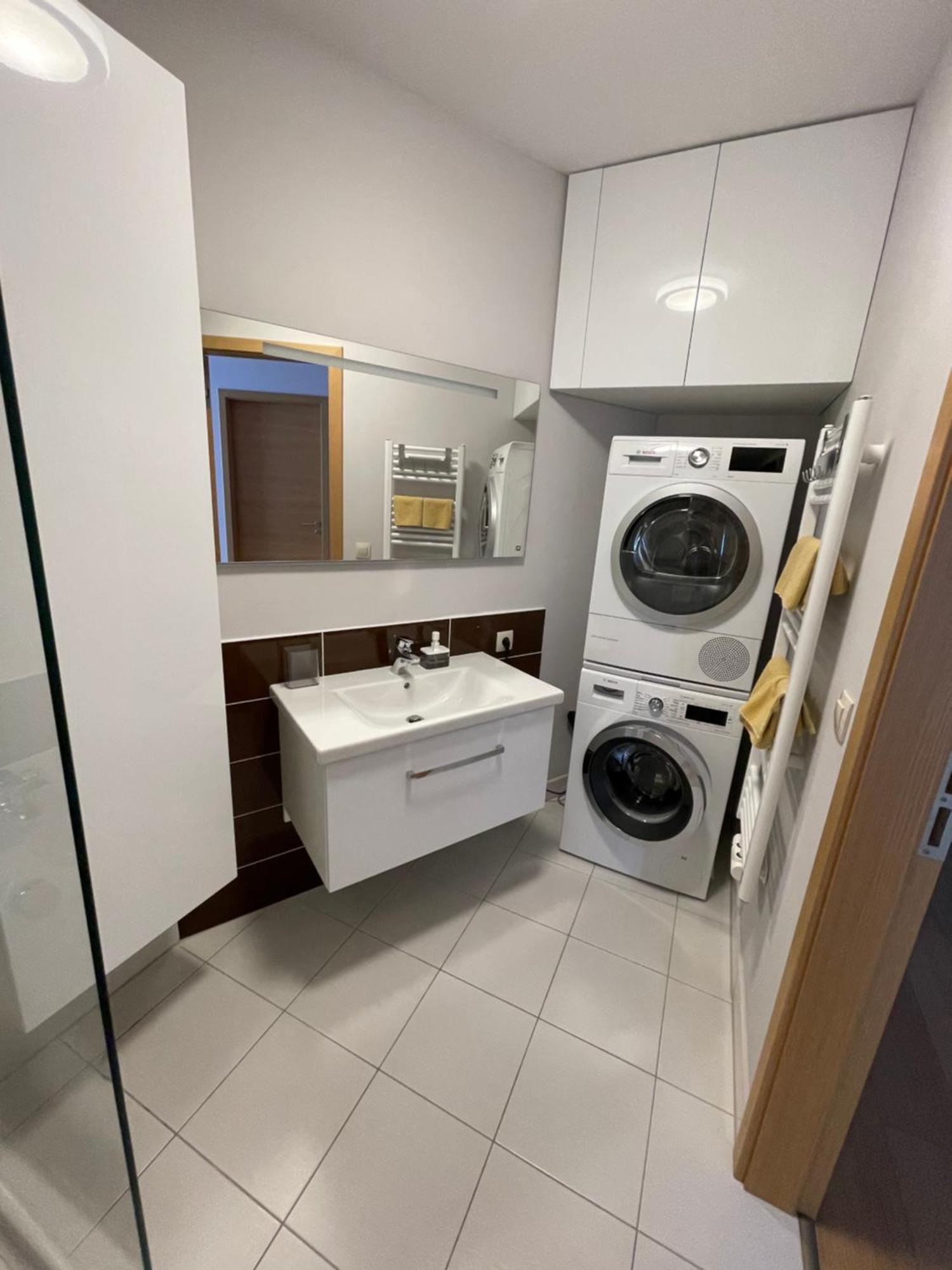 Sag Panorama City Apartment 3 Rooms Free Parking Free Wifi Bratislava Ngoại thất bức ảnh