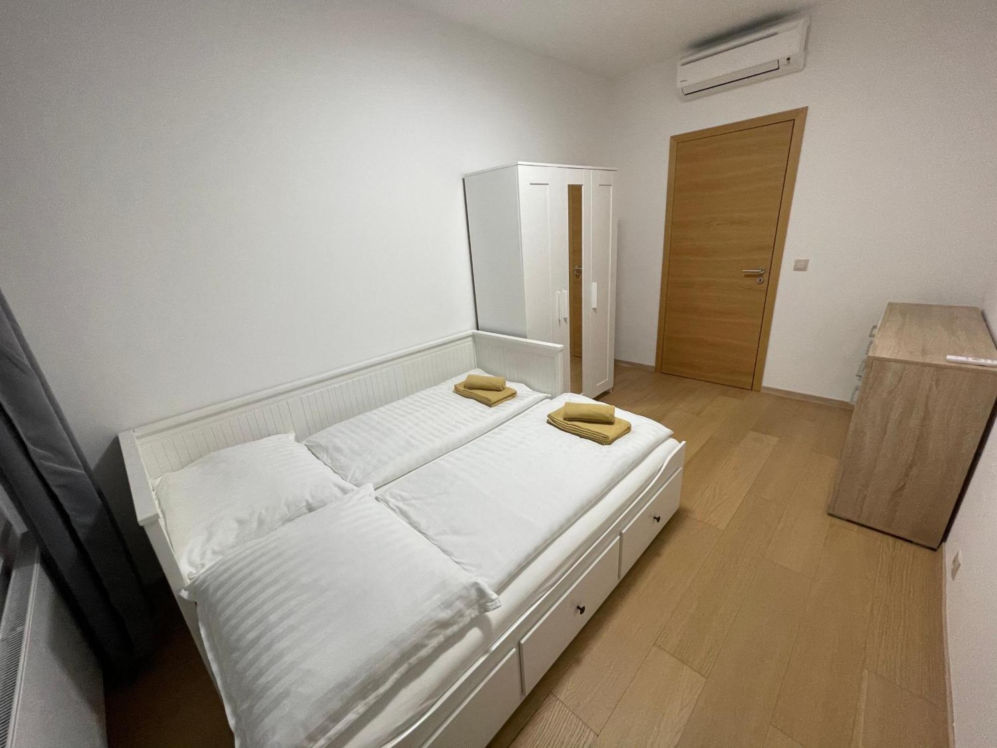 Sag Panorama City Apartment 3 Rooms Free Parking Free Wifi Bratislava Ngoại thất bức ảnh